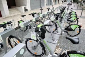 Esta&ccedil;&atilde;o Bicicletas Gira 414 &ndash; Av. Duque de &Aacute;vila / Rua Pinheiro Chagas