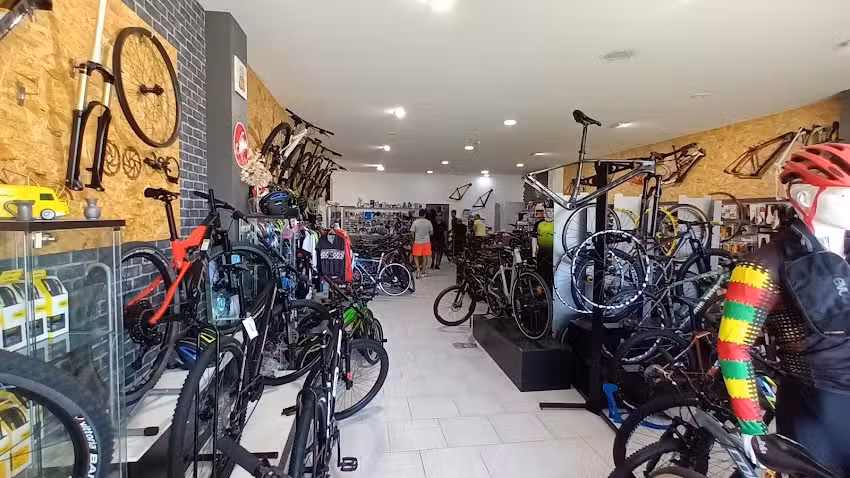 Roda No Ar &ndash; BikeShop _ Duarte Guedes